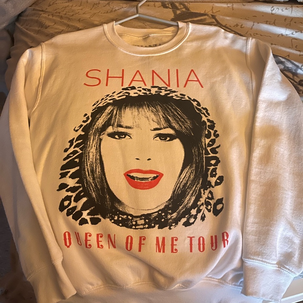 Official Shania Queen of Me Tour White Sweatshirt
